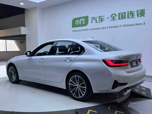 BMW 3 Series — Фото автомобиля 4