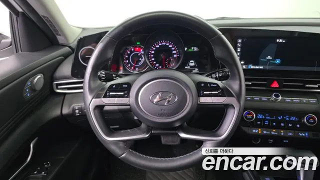 Hyundai AVANTE Avante (CN7) — Фото автомобиля 15