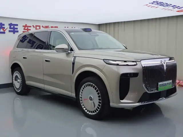 Voyah Auto VOYAH Taisan 2026 Model Base — Фото автомобиля 2