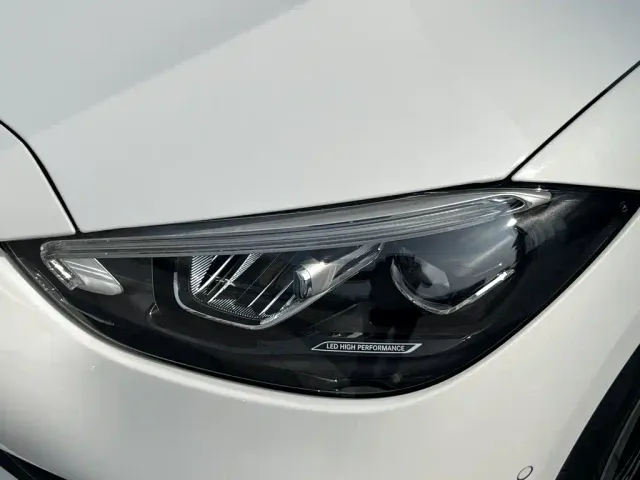 Mercedes-Benz C-Class — Фото автомобиля 12