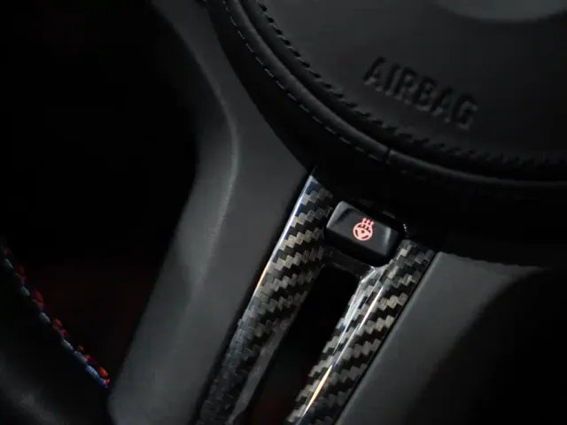 BMW M4 — Фото автомобиля 12