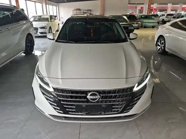 Nissan Teana — Фото автомобиля 2