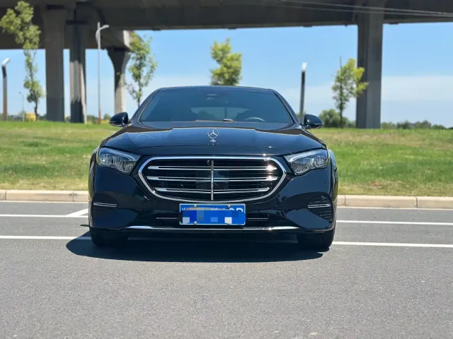 Mercedes-Benz Mercedes-Benz E-Class 2025 E 260 L — Фото автомобиля 2