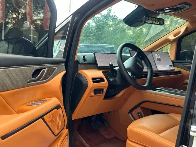 Wey Alpine — Фото автомобиля 4
