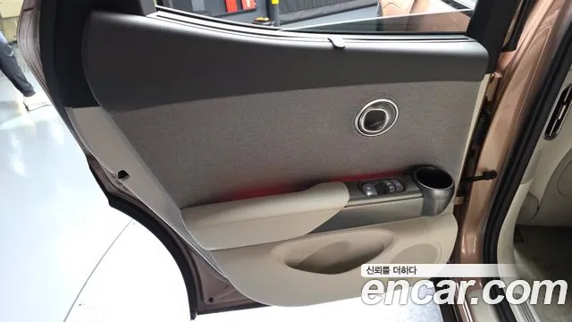 Genesis GV60 — Фото автомобиля 24