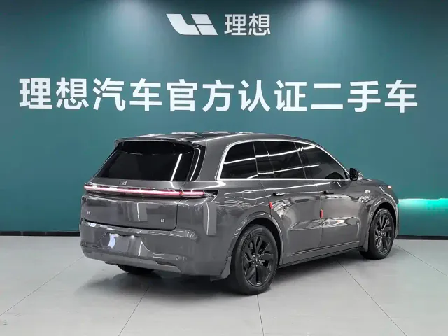 Li Auto L8 — Фото автомобиля 9