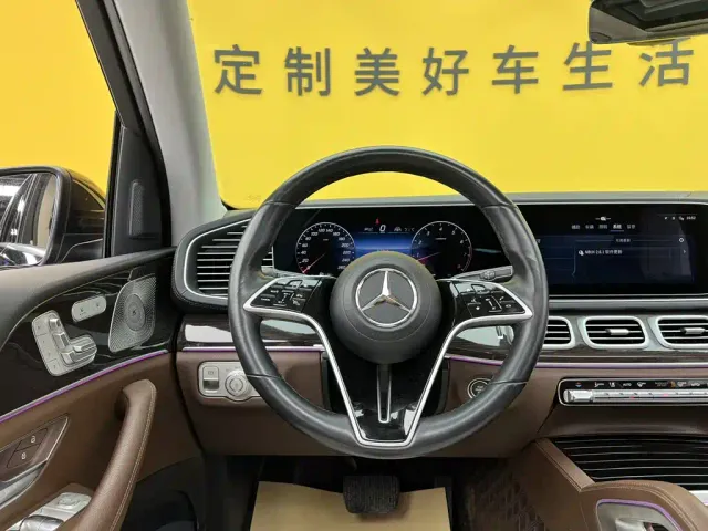 Mercedes-Benz GLE-Class — Фото автомобиля 23