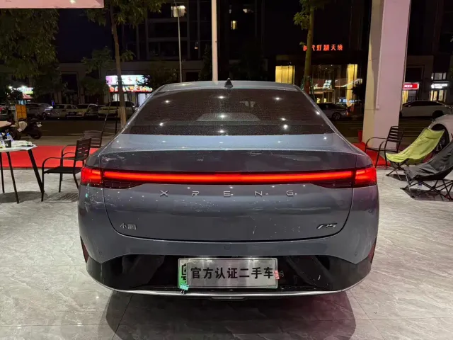 Xpeng P5 — Фото автомобиля 8