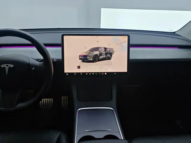 Tesla Model Y — Фото автомобиля 13