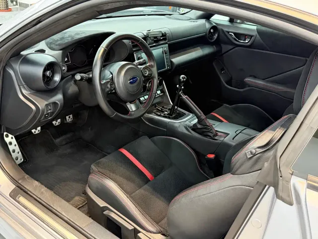 Subaru BRZ — Фото автомобиля 8
