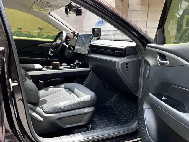 Wuling Starlight — Фото автомобиля 17