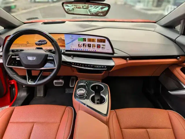 Cadillac Optiq — Фото автомобиля 10