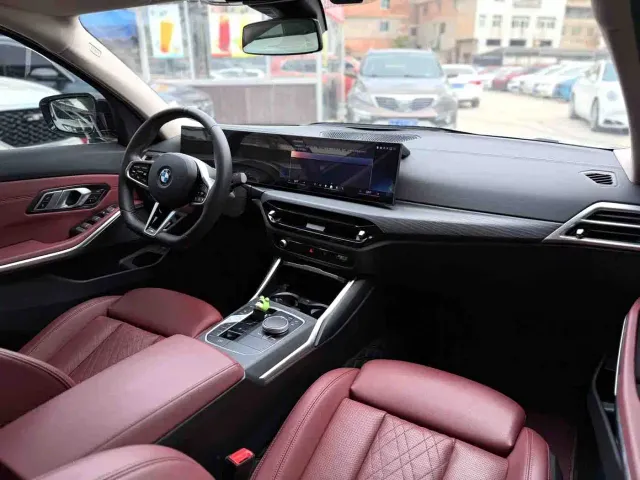 BMW 3 Series — Фото автомобиля 5