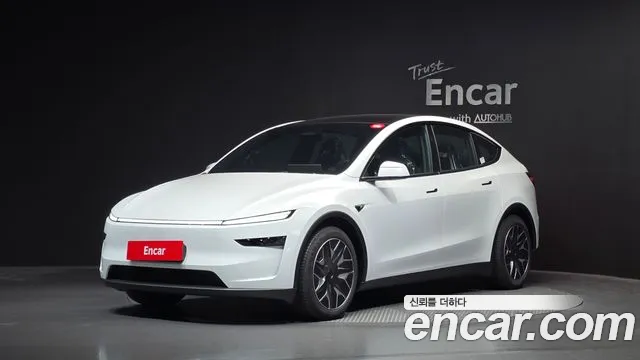 Фотография автомобиля — Tesla Model Y