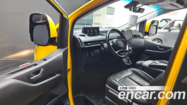 Hyundai Staria Staria L3.5 Школьный автобус — Фото автомобиля 9