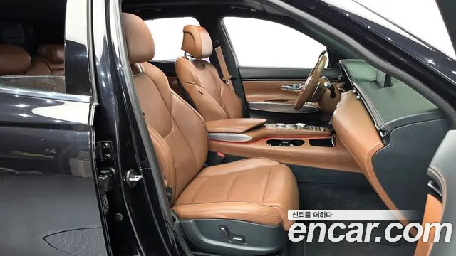 Genesis GV70 2.5T Бензин 2WD — Фото автомобиля 10