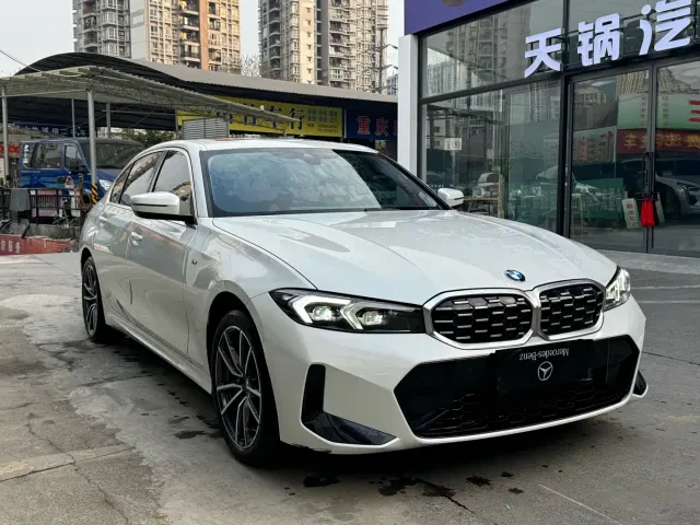 BMW 3 Series — Фото автомобиля 3