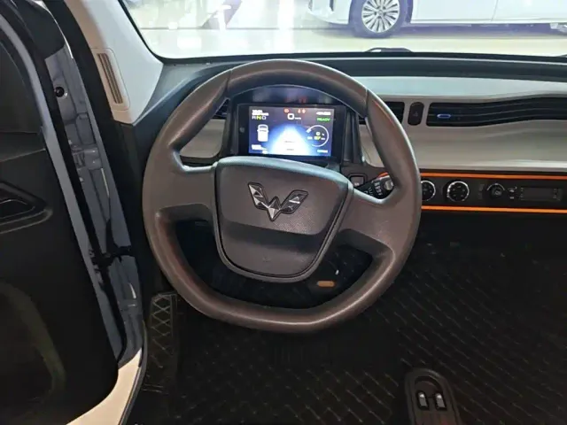 Wuling Hongguang Mini EV — Фото автомобиля 10