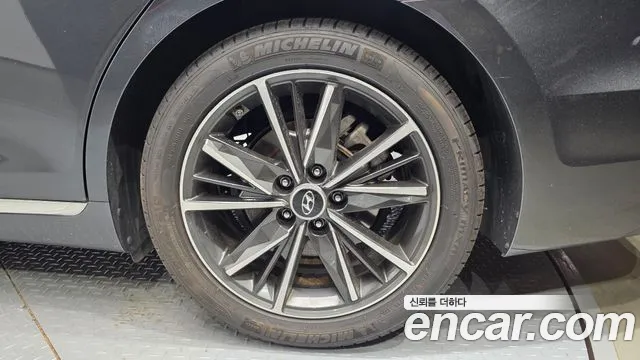 Hyundai Grandeur New — Фото автомобиля 6