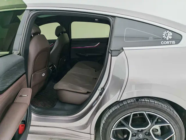 Changan Qiyuan A07 — Фото автомобиля 10