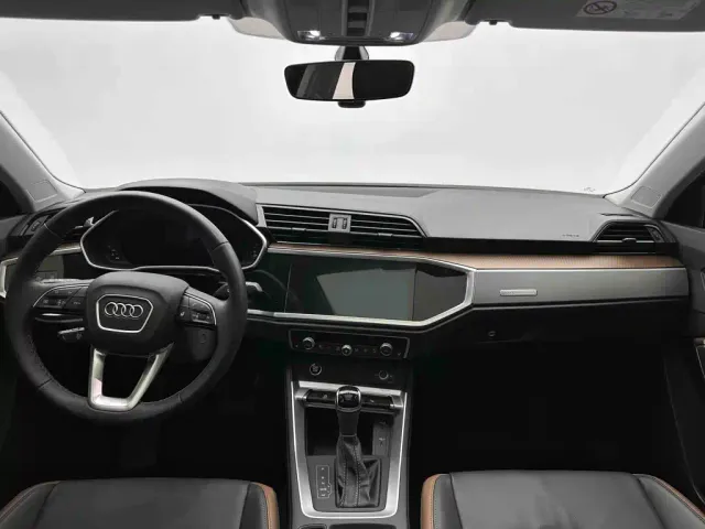 Audi Q3 — Фото автомобиля 16