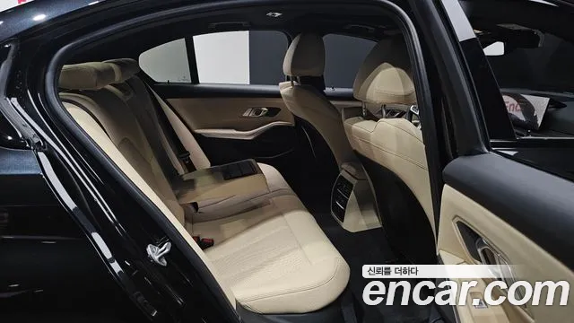 BMW 3-Series 3 серия (G20) 320i M Sport — Фото автомобиля 23