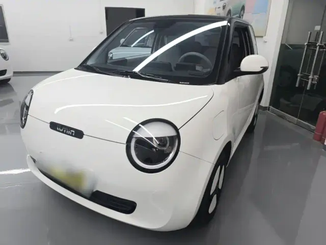 Фотография автомобиля — Changan Lumin