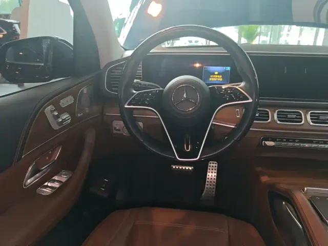 Mercedes-Benz GLS-Class — Фото автомобиля 14