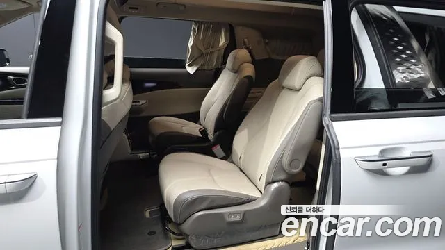 Kia Canival Carnival 4 поколение Бензин 9 мест Hi-Limousine — Фото автомобиля 19