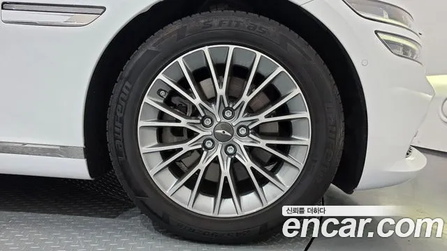 Genesis G80 RG3 — Фото автомобиля 6