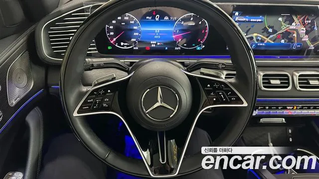 Mercedes-Benz GLS-Class — Фото автомобиля 16