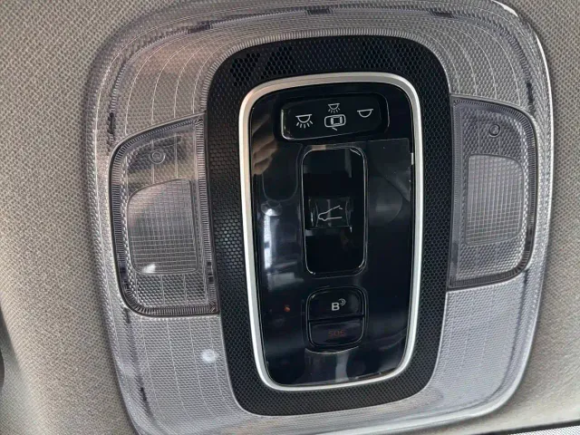 Hyundai Elantra — Фото автомобиля 10