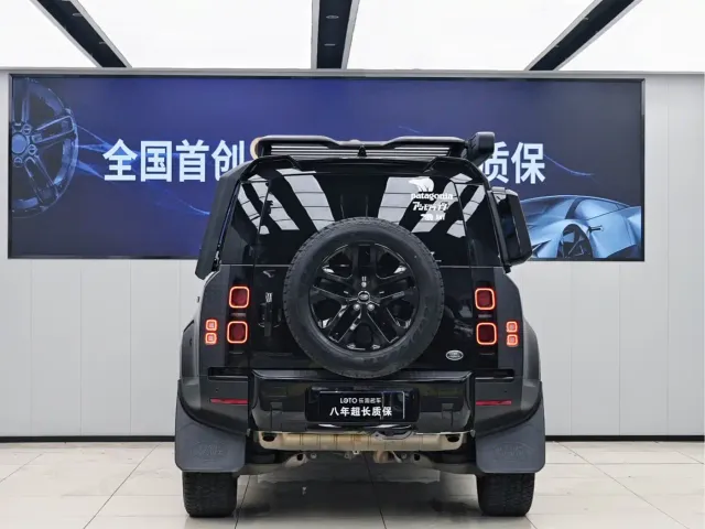 Land Rover Defender — Фото автомобиля 5
