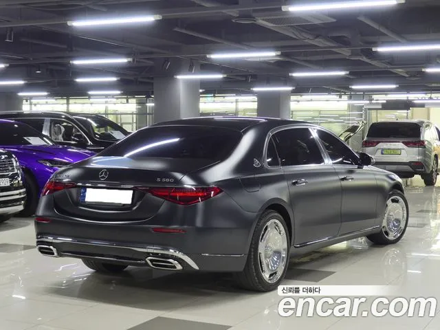 Mercedes-Benz S-Class — Фото автомобиля 4