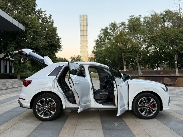 Audi Q3 — Фото автомобиля 12