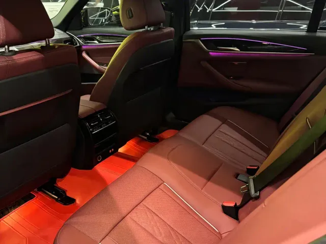 BMW 5 Series — Фото автомобиля 5