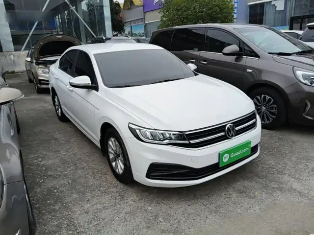 Volkswagen Bora — Фото автомобиля 3
