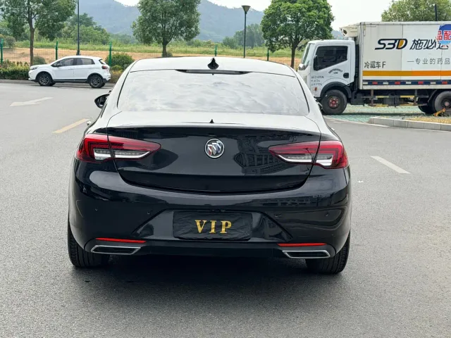 Buick Regal — Фото автомобиля 5