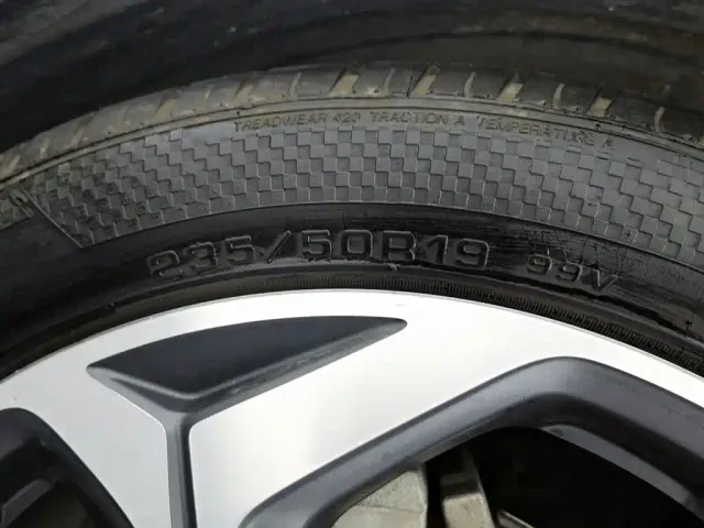 Geely Xingyue L 2021 2.0TD DCT EVO FWD Premium — Фото автомобиля 24
