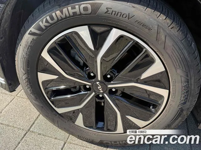 Kia EV6 — Фото автомобиля 12