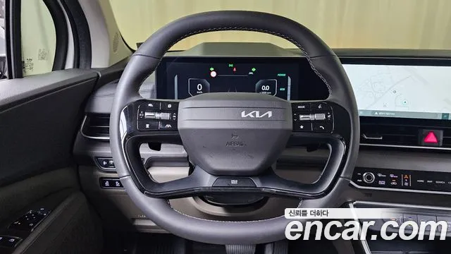 Kia Canival — Фото автомобиля 7