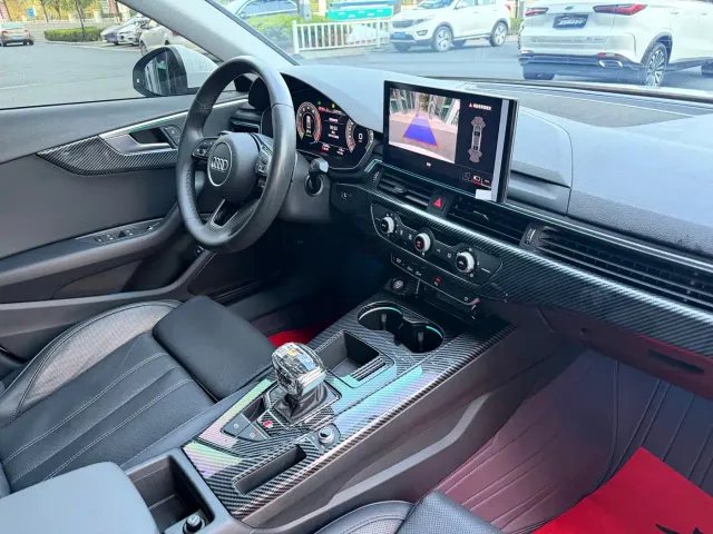 Audi A4L — Фото автомобиля 6