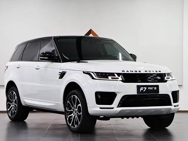 Land Rover Range Rover Sport — Фото автомобиля 3