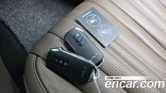 Kia K8 — Фото автомобиля 16