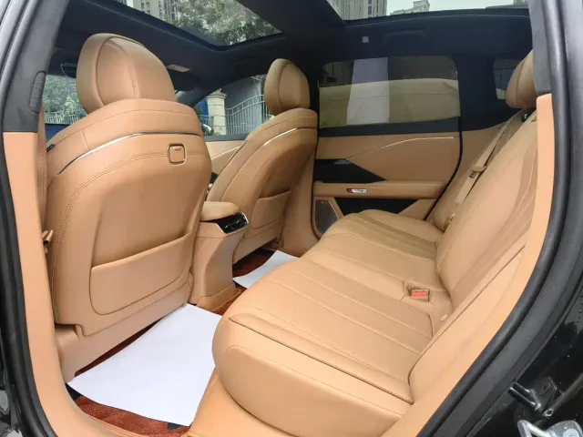 Toyota BoZhi 7 — Фото автомобиля 11