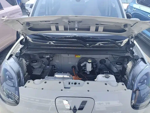 Wuling Hongguang Mini EV — Фото автомобиля 19