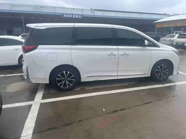 GAC Trumpchi M8 — Фото автомобиля 4