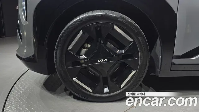 Kia EV3 — Фото автомобиля 5