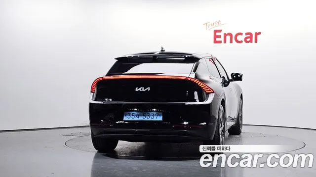 Kia EV6 — Фото автомобиля 4