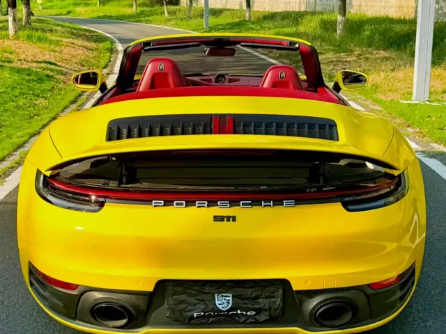 Porsche 911 — Фото автомобиля 14